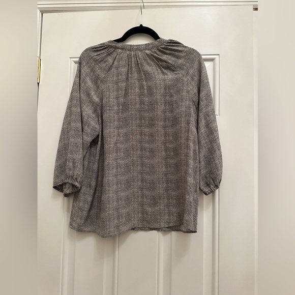 Joie Houndstooth Print Black and White Silk Shirt - Picture 2 of 4